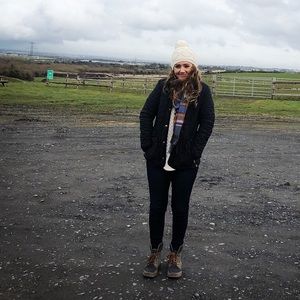 Meet your Posher, Lucy